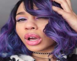 She does experiments with her hair colors and her videos relating to her hair routine and shaving her hair were among the most popular videos of her c